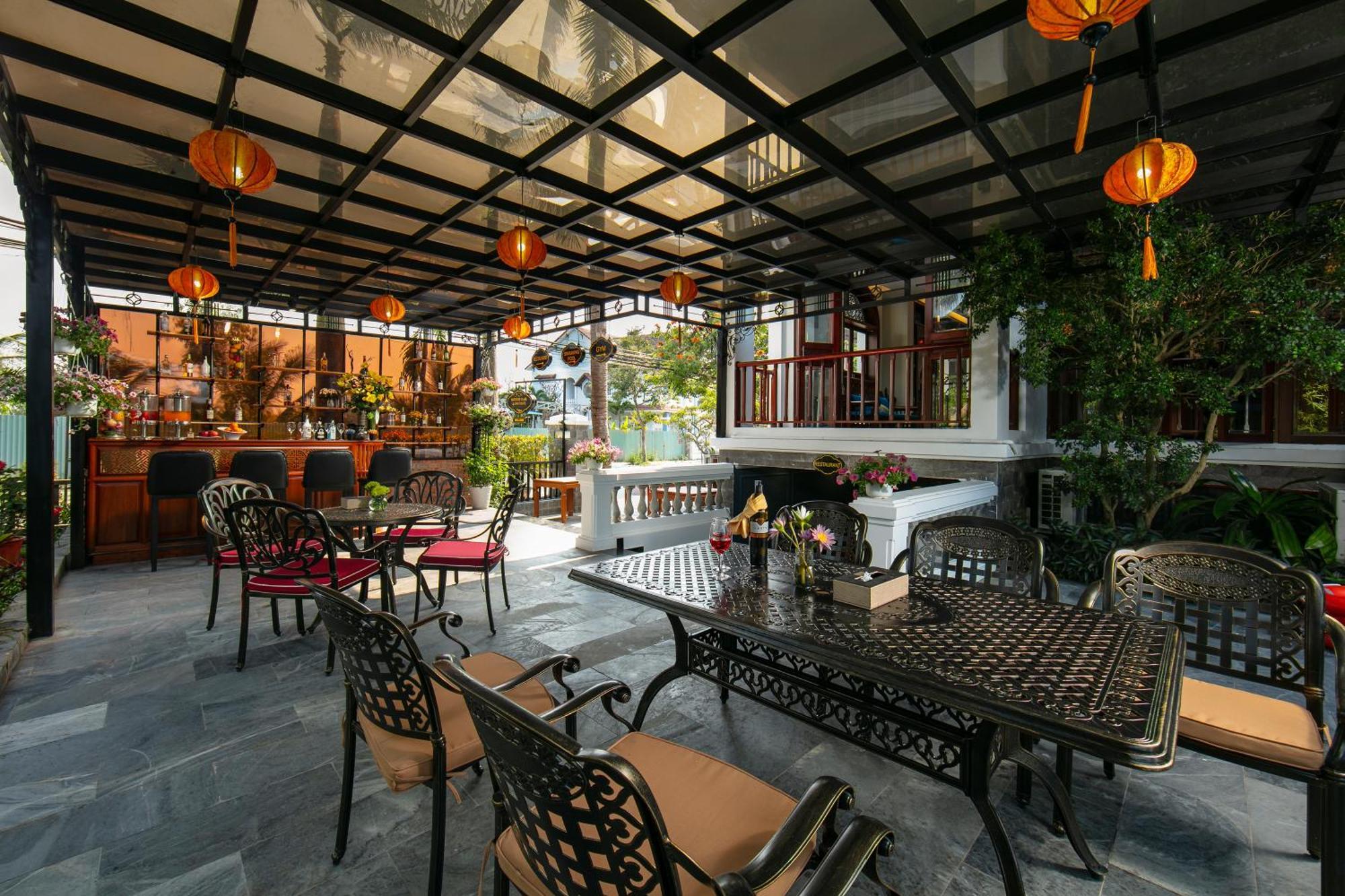 Riverside & Couette-café Hội An